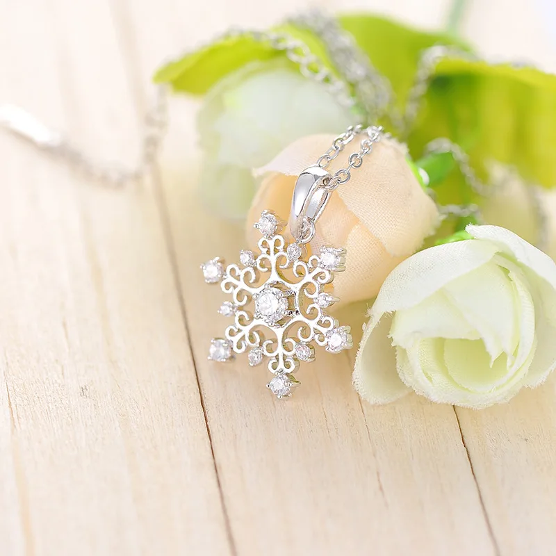 

2017 Necklaces & Pendants Snowflake Necklace Sparkling Cubic Zirconia Silver Color Chain Elegant Women Jewelry Collier