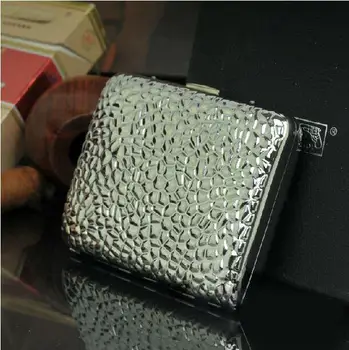 

Creative Sticker Lady Long Cigarette Case Super Thin Metal Cigarette Holder Can Put 20 Cigarettes.