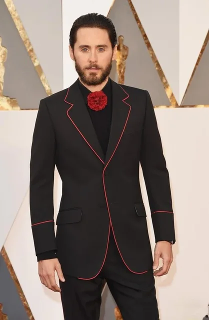 New-Design-Black-Groom-Tuxedos-Groomsmen-Men-s-Wedding-Prom-Suits-2017-Fashion-Men-Red-Caeprt.jpg_640x640