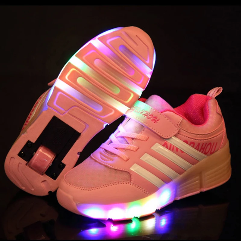 

2018 New Casual Children Glowing Shoes Kids Light up Shoes Glowing Girls Boys Shoes with Wheels met Summer tenis skate
