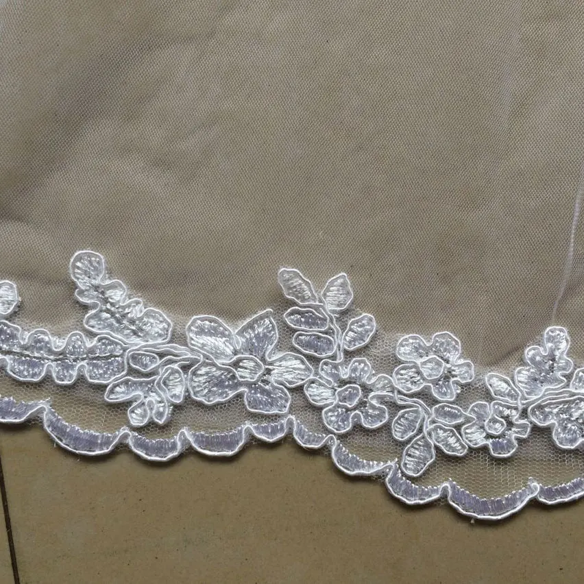 Элегантное Одноярусное свадебное платье до кончиков пальцев вуаль Фата с кружевной аппликацией край для невесты
