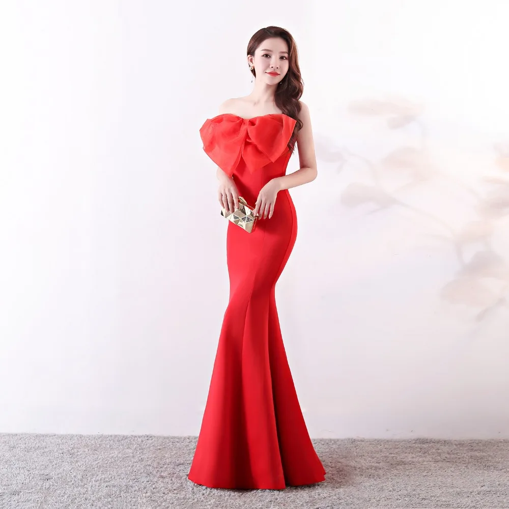 White Dress Strapless Sheath Gown