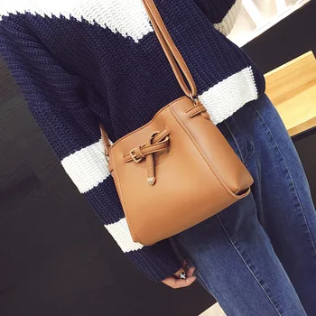 

032018 new hot lady small vintage messenger bag female mini flap bag
