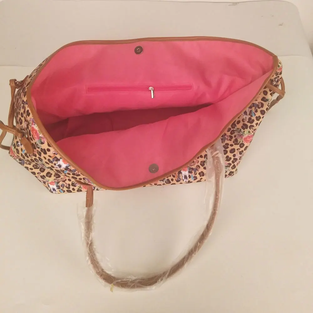 حقيبة يد فاخرة النساء حقيبة مصمم لينة قماش ليوبارد عارضة مستحضرات تجميل أزياء السيدات محفظة كبيرة المعتاد بو أعلى-حقائب بيد الفتيات