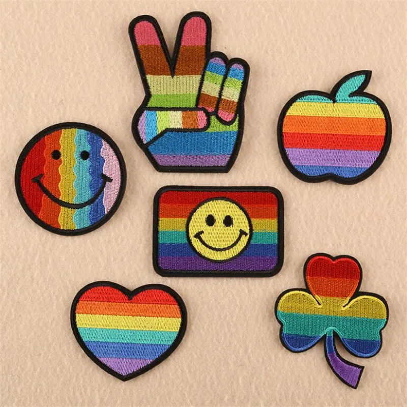 

Smile Love Heart Embroidered Parches Ropa Iron On Patches For DIY Cloth Patch Fashion Design Motif Applique Badge