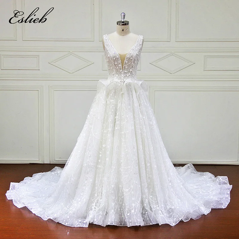 Sheer Back Sexy Sweet Flower Pearls Lace Bodice A Line Wedding Dress V Neck Button Back Cap Sleeves Princess Style Bridal Gown
