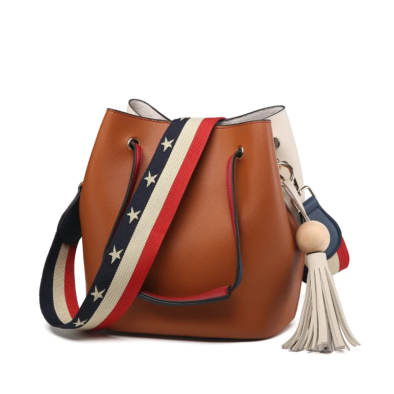 

2018 new leather handbag buckle bag European and American fashion handbag shoulder Messenger bag