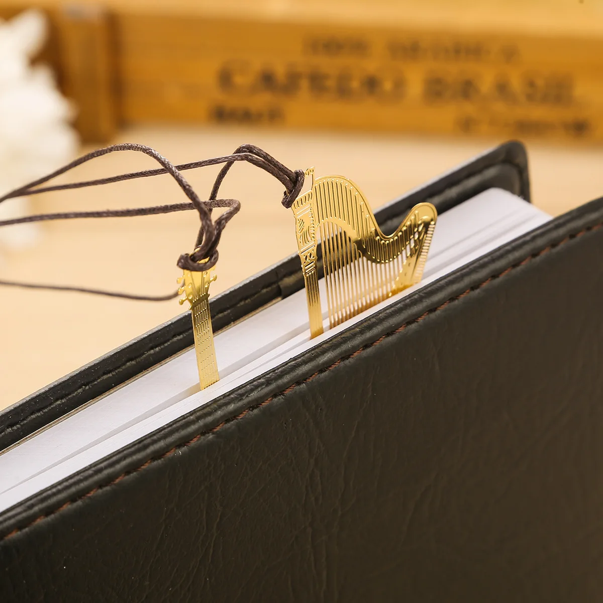 1 Pc Cute Metal Bookmark Fashion Musial Piano Guitar Bookmark For Book Creative Gift Korean Stationery Gifts metal bookmark bookmarks stationery supplies