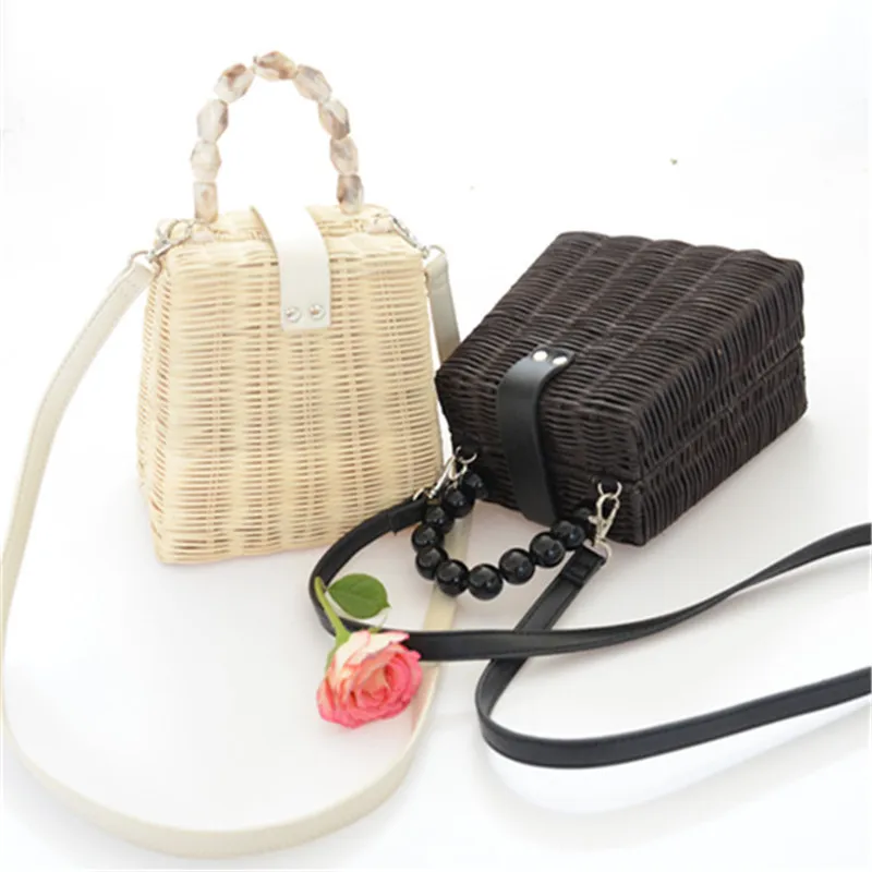 

2019 new rattan straw bag hand-woven holiday travel fashion handbag