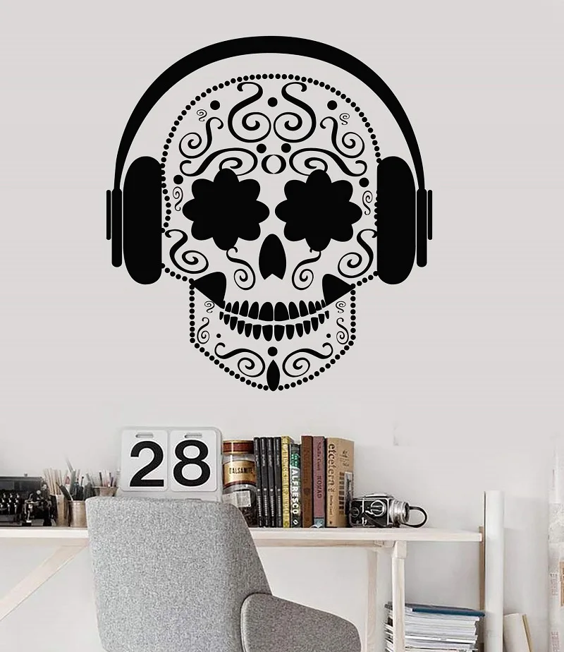 

Vinyl wall applique skull headphones music teen hostel music room poster home art design decoration 2YY20