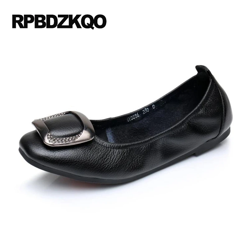 square toe black flats
