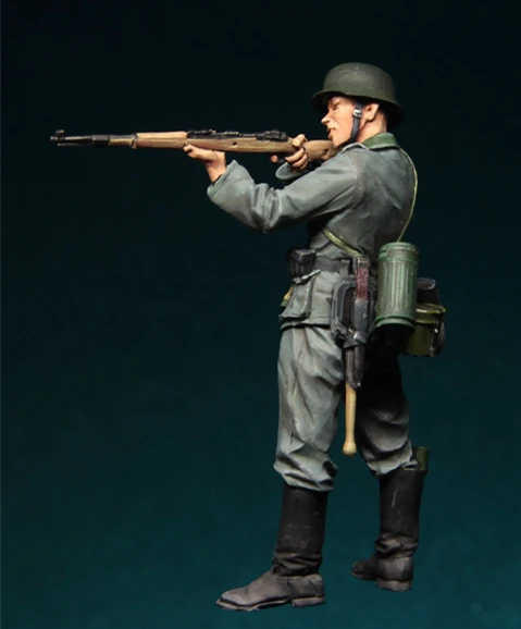 

1/35 Resin Figure Model Kit WWII German Infantry in action-067 Unassembled unpainted Top