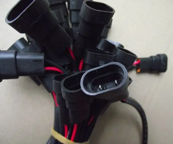 Mitsubishi power wire 2.jpg