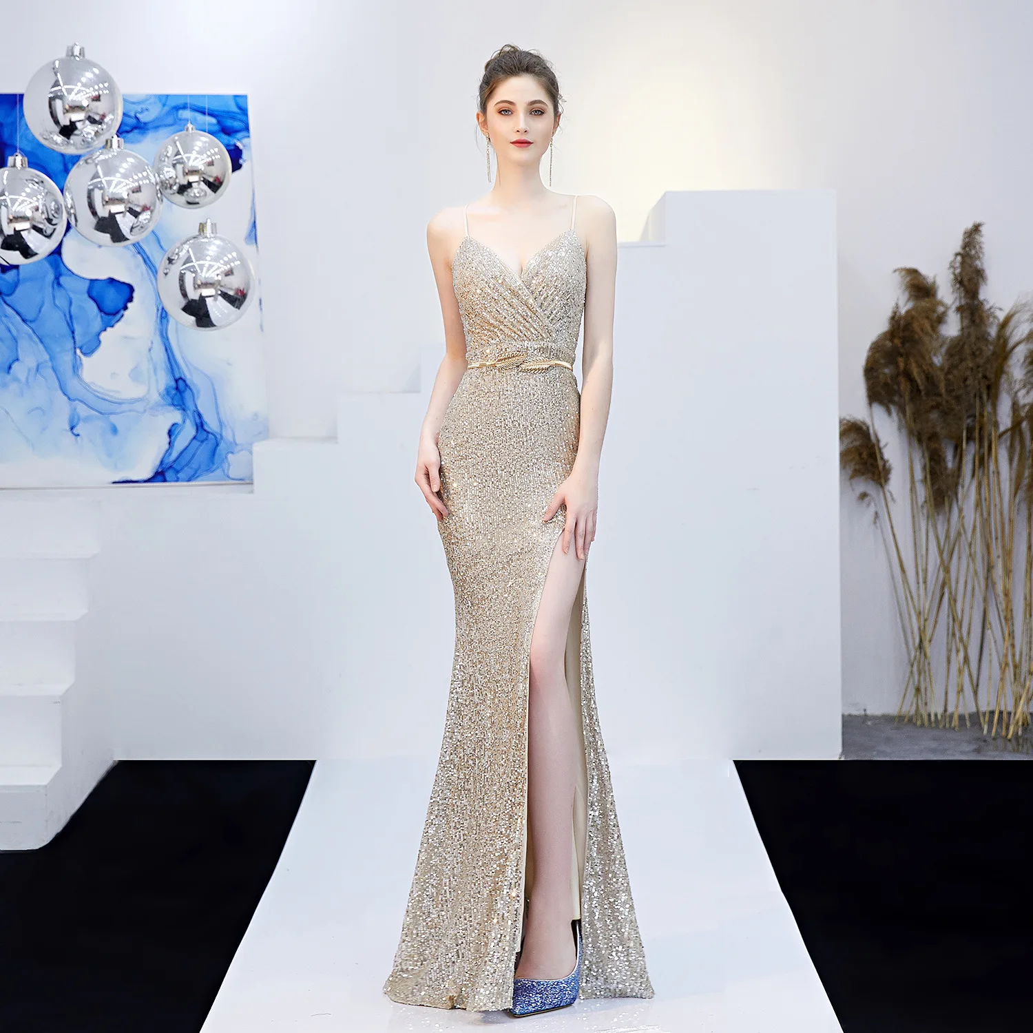 

Luxury Mermaid Evening Dresses 2019 Crystals Beads Split Formal Women Holiday Wear Celebrity Party Gowns Plus Size Custom Made
