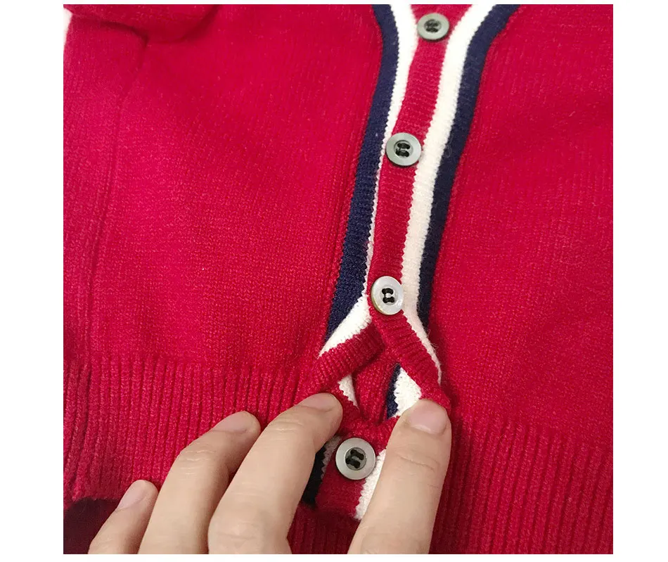 11 (17)