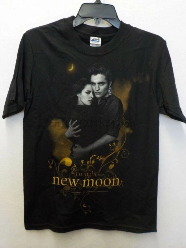 

MENS TWILIGHT SAGA NEW MOON BELLA EDWARD BLACK GRAPHIC TSHIRT NEW #13441V