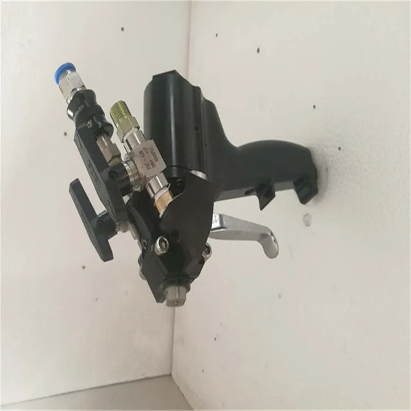 Polyurethane spray gun,high pressure PU spray gun,P2 spray gunin Spray