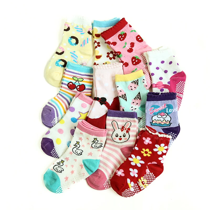 W040,, осенне-зимние нескользящие носки с резиновой подошвой для детей 1-3 лет милые цветные женские носки с героями мультфильмов
