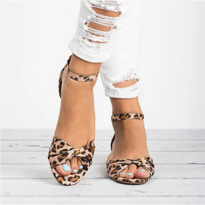 AGUTZM Leopard Print Flat Heel Women's Sandals 2019 Summer Women Shoes Summer Shoes 2019 SummerFashion Sandals Sweet
