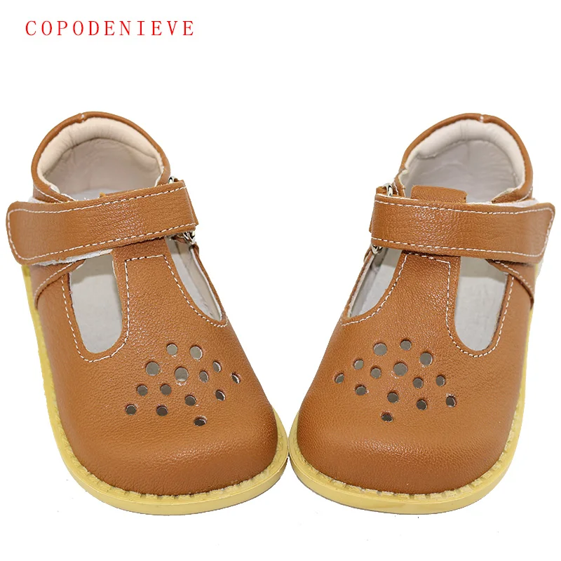 melhor COPODENIEVE Genuínos Filhos de Couro Sandálias de Verão para As Meninas Escavar Bowtie Crianças Coração Em Forma de Sandálias Meninas Sapatos Princesa