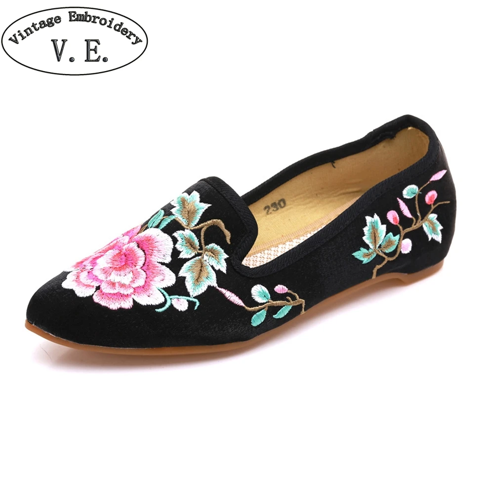 

Vintage Embroidery Women's Spring Flats Ladies Pointed Toe Slip On Casual Shoes Ethnic Peony Embroidered Loafer Shoes Size 35-41