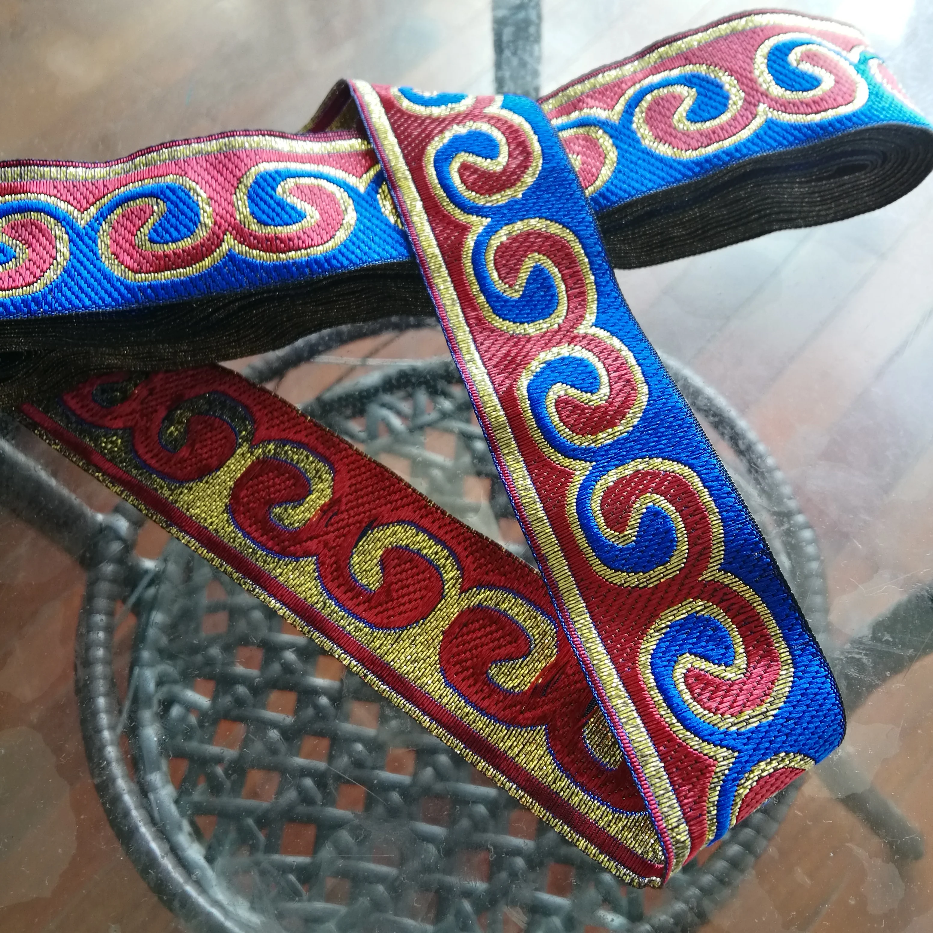 

3.3cm 33mm 1-3/8' Blue Red Golden Filigree Miao Horn Symbol Folk Tutem Costume Border Laciness National Jacquard Garment Webbing