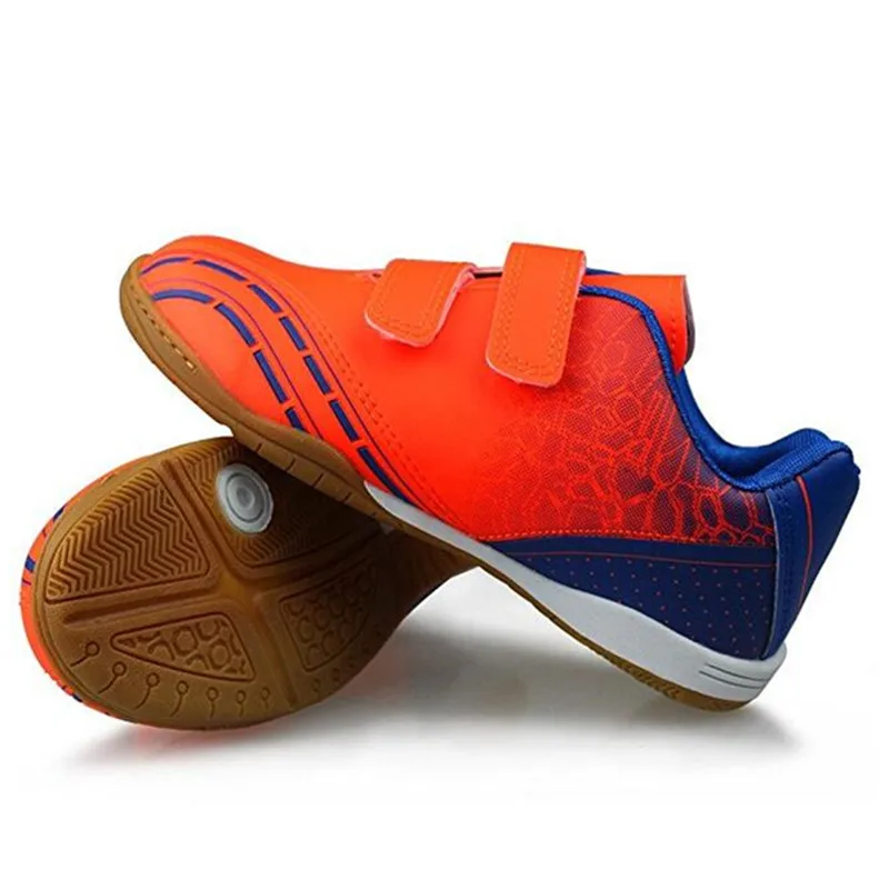 Cena Profesjonalne buty dla dzieci soccers chłopcy outdoor oddychające sneakersy oryginalne chłopięce korki z haczykami i pętelkami dziecięce buty sportowe