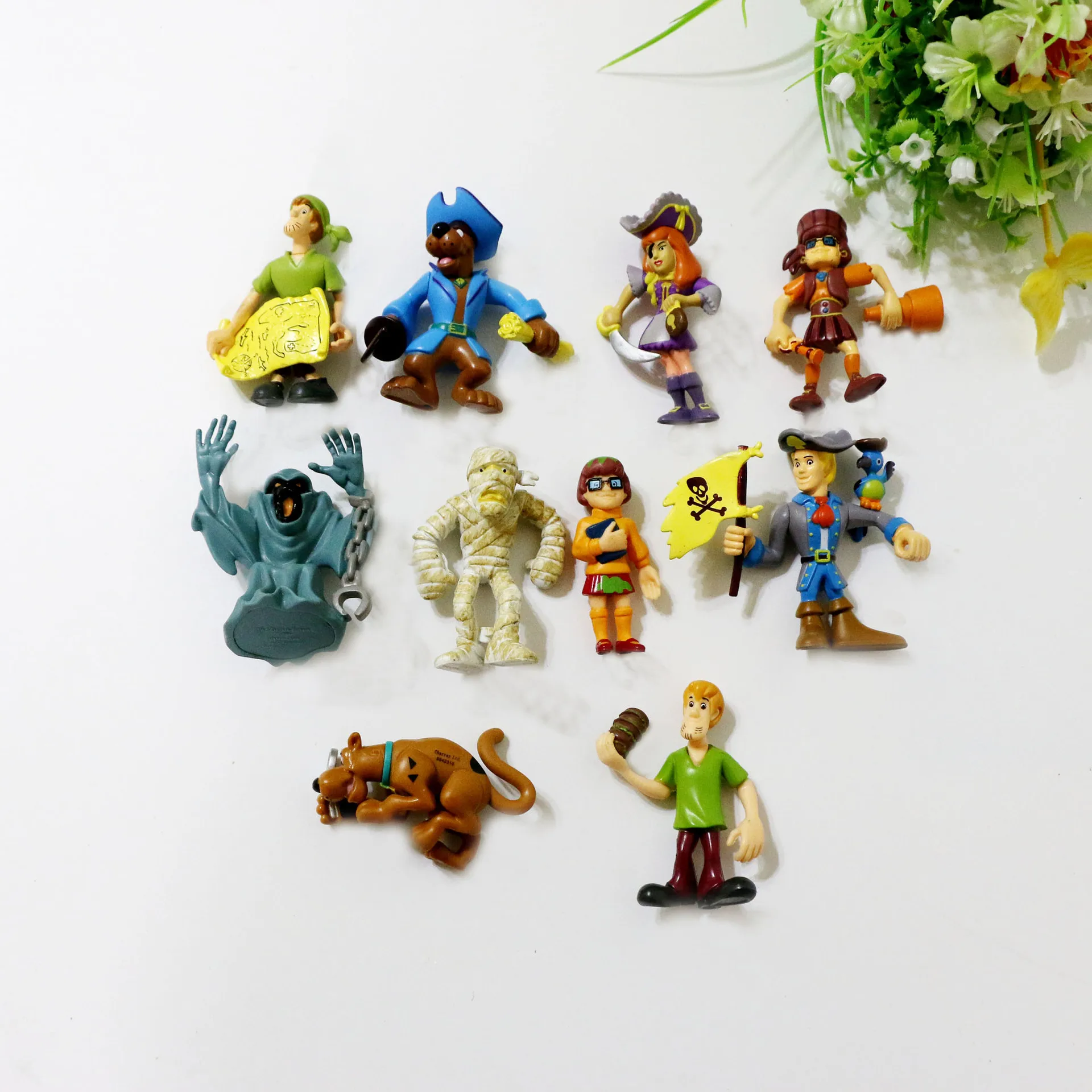 

4pcs 7~9cm no repeat cartoon Scooby-Doo classic action figure doll PVC Wacky Shaggy animal model kids collection gift toy