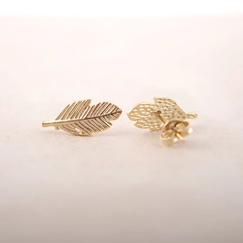 SMJEL Nova Moda Brincos Folha Do Parafuso Prisioneiro Do Punk Brincos de Penas para As Mulheres Do Vintage 2018 Jóias Presentes Do Partido boucle d’oreille ED038