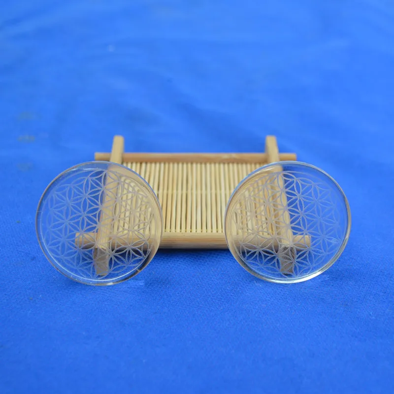 

Natural white crystal pendant the flower of life circle necklace pendant holiday gifts crystal energy stone necklace with rope