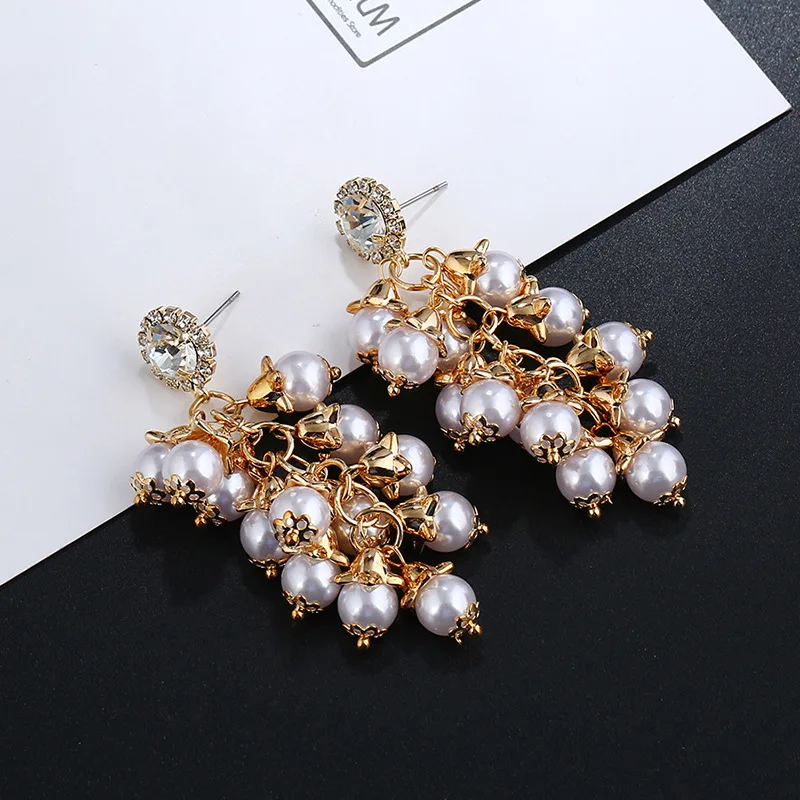 1 pairs Cute Girl Women Alloys New Crystal Bohemian Long Flower Pearl Earrings