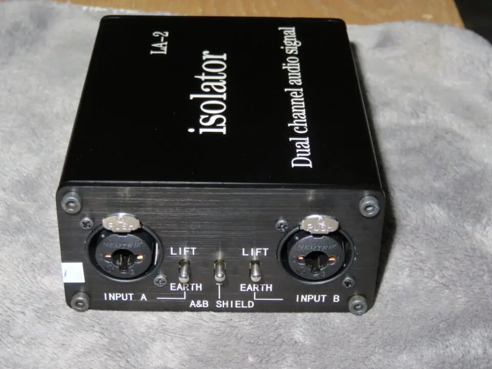 ProfessionalXLRAudioGroundIsolatorHumNoiseEliminator635Audio