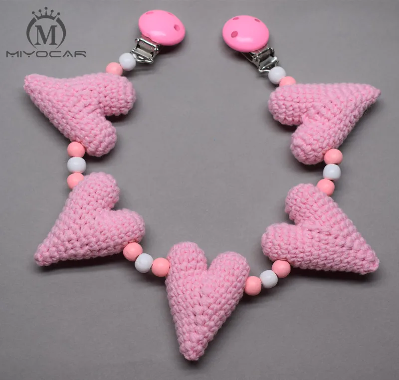 

MIYOCAR handmade wood clip pink warmly Crochet heart stroller toy chain for pram stroller mobile stroller chain