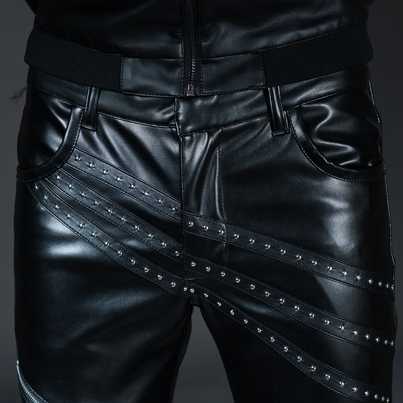 Новые весенние мужские обтягивающие кожаные брюки, модные брюки из искусственной кожи для мужчин, брюки для сцены, Клубная одежда, байкерские штаны