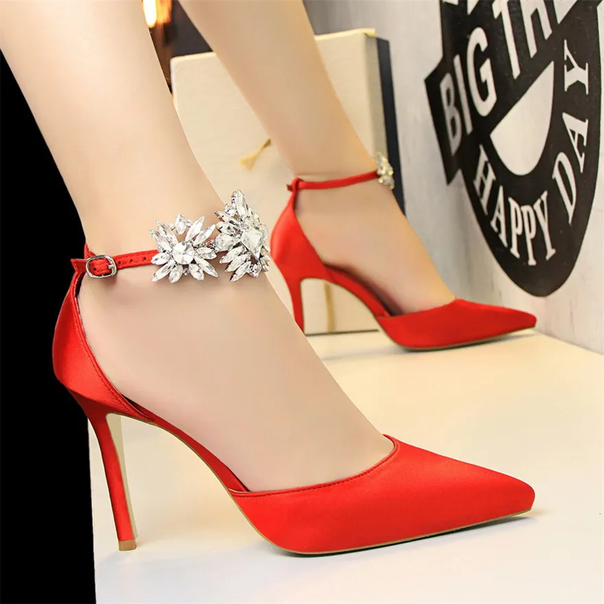 Женские туфли-лодочки на высоком каблуке, женские сандалии с острым носком, Новая модная женская обувь, обувь для вечеринок со стразами, сандалии с пряжкой, женская летняя обувь - Цвет: Красный