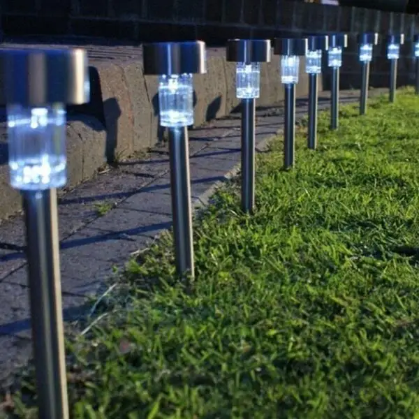 

Solar Powered LED Garden Outdoor Yard Light Lawn Landscape Path Decoration Lamp