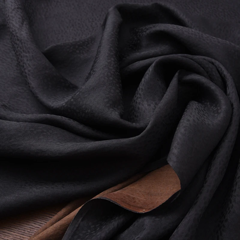 

110CM Wide 25MM Dots Jacquard Black Brown Gambiered Guangdong Silk Fabric for Summer Dress Shirt Clothes Pants H474