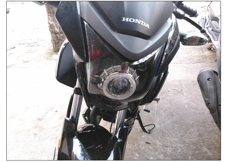moto-lens-803_13