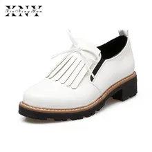 XIUNINGYAN/Новые весенние туфли-Дерби с бахромой; женские лакированные туфли на плоской платформе; Лоферы без застежки; женская обувь с перфорацией типа «броги»; женская обувь; большие размеры
