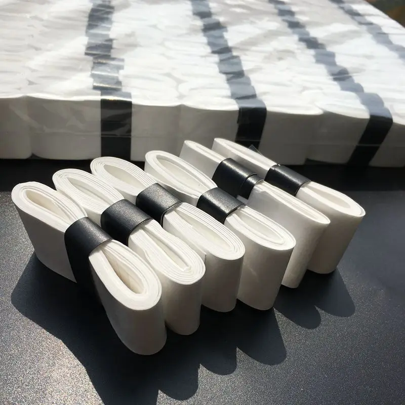 5 pcs جودة KM الأبيض تنس overgrips لزجة يشعر بو رقيقة تنس Overgrips العرق استيعابها الأغطية الصنابير مضرب القبضات