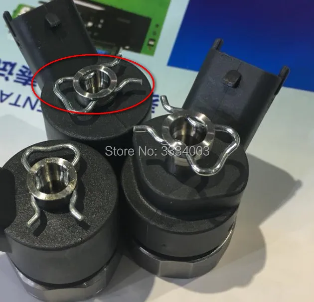 

common rail injector diesel oil return pipe tube retainer circlip tool, common rail injector return oil clamp tool