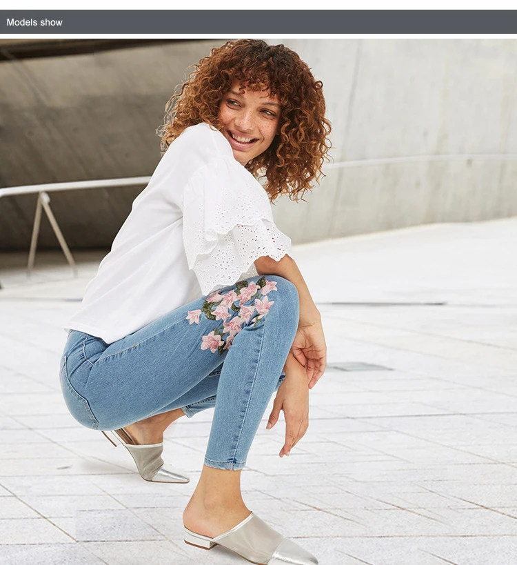 Europe and the United States 2018 spring new fashion embroidery Slim jeans female high waist thin hip embroidered pants (1)