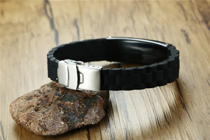 9061294607_1753929213