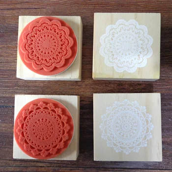 

1pc 4.5x4.5cm Lovely Wooden Lace Stamp Round Doily Stamp, 2 Designs Stamp For Scrapbooking DIY Decoration