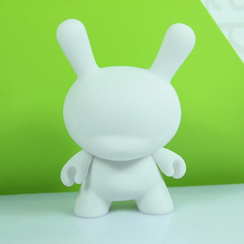 MUNNYWORLD 7/" MUNNY Blank Art Toy by Kidrobot