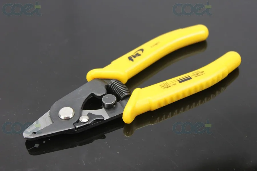 

FIS TRI-HOLE Fiber Optical Cable Jacket Stripper, used with fiber cleaver and fusion splicer