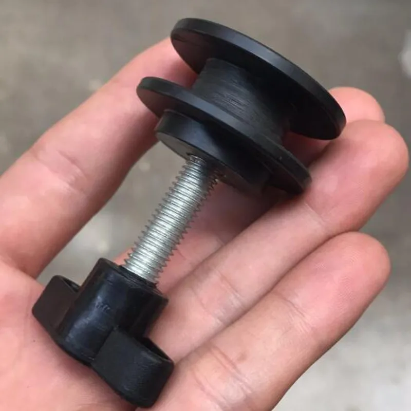 

Bicycle Chain Keeper Holder Fix Cleaning Tool Quick Release Protector Bike Wheel Holder Nylon roller Round Lever Dropout Deraill