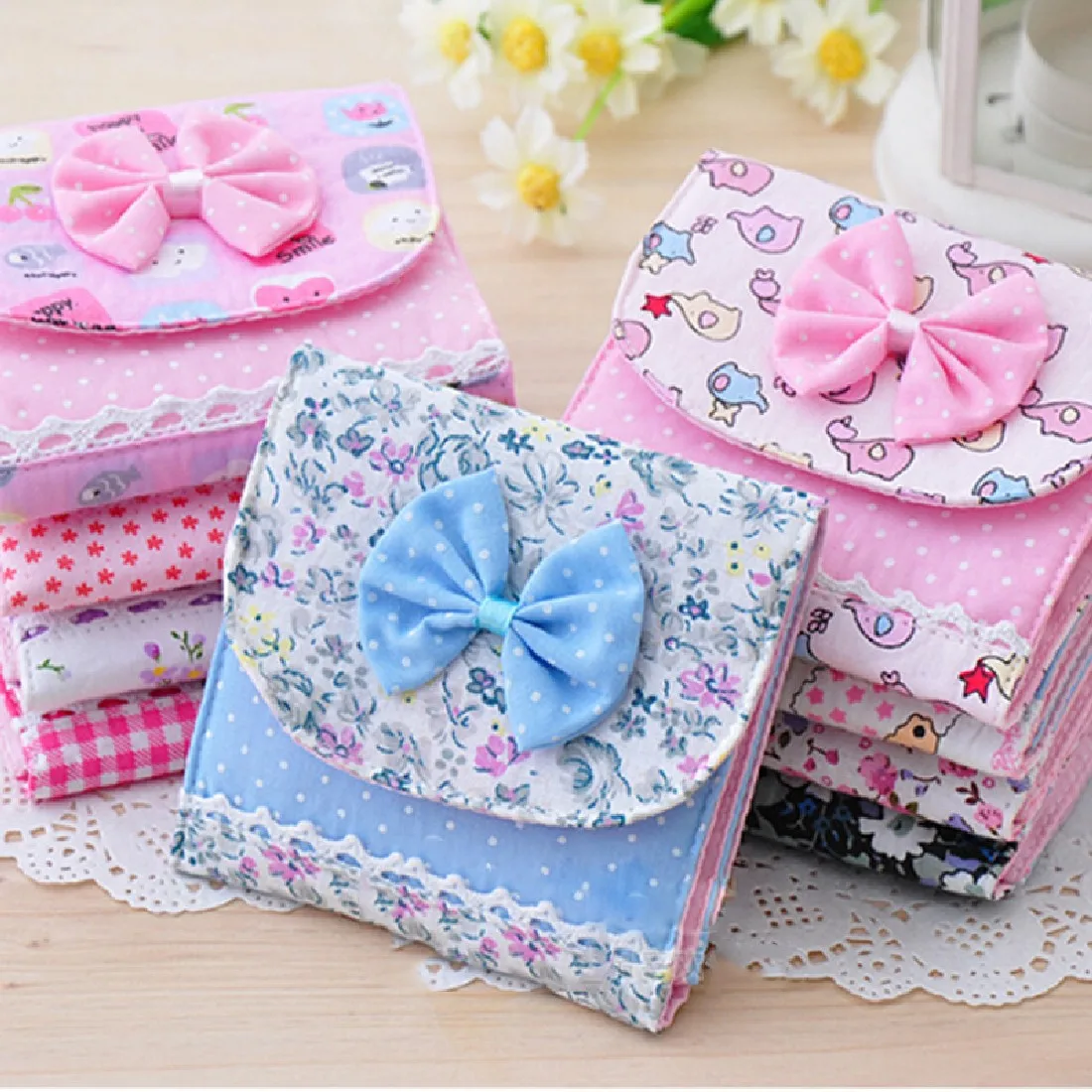 Small Articles Gather Case Bag Girl Lady Sanitary Napkins Pads Women Pouch Small Mini Storage Box