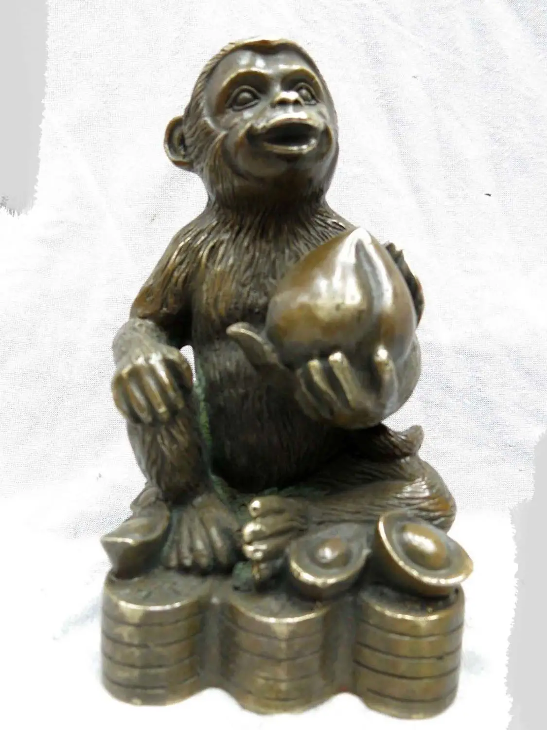 DS China Feng Shui brass copper fine monkey longevity peaches sculpture