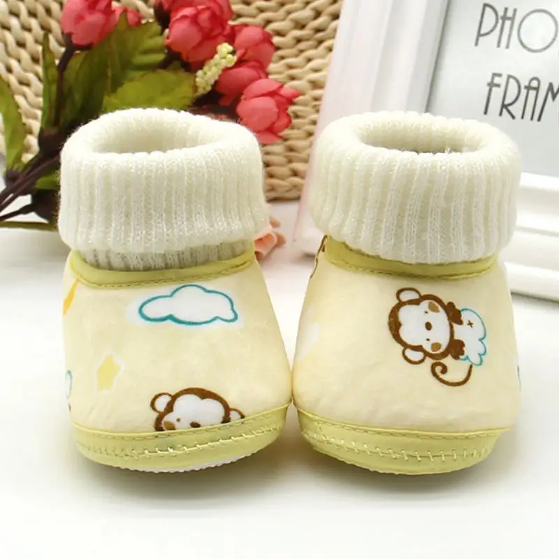 Милые детские зимние ботинки с принтом «Luo»; теплые ботинки на мягкой подошве для маленьких девочек и мальчиков; ботинки для малышей - Цвет: Yellow